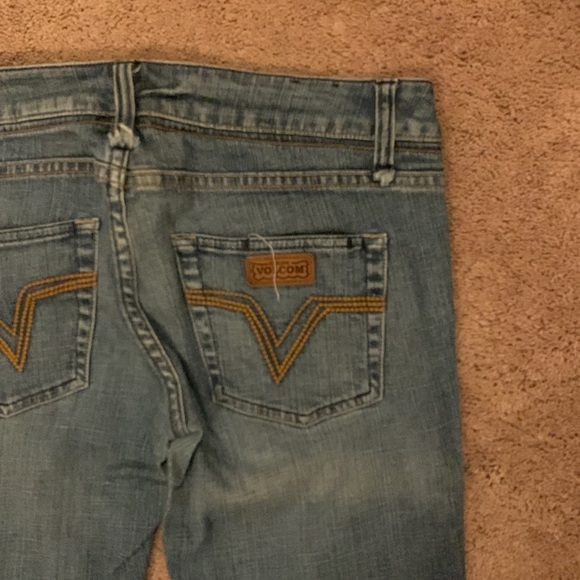 VOLCOM Vintage Cropped Skinny Jeans, size 3 - Picture 6 of 6